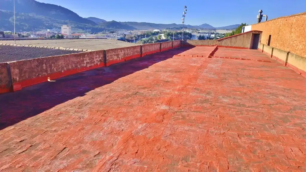 Vista exterior de Nave industrial en venta en Mogente / Moixent