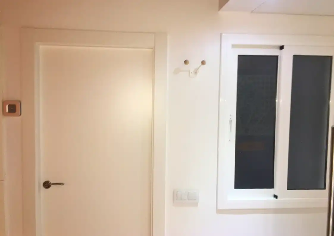 Wohnung zum Verkauf in Barcelona mit Heizung, Ofen und Mikrowelle