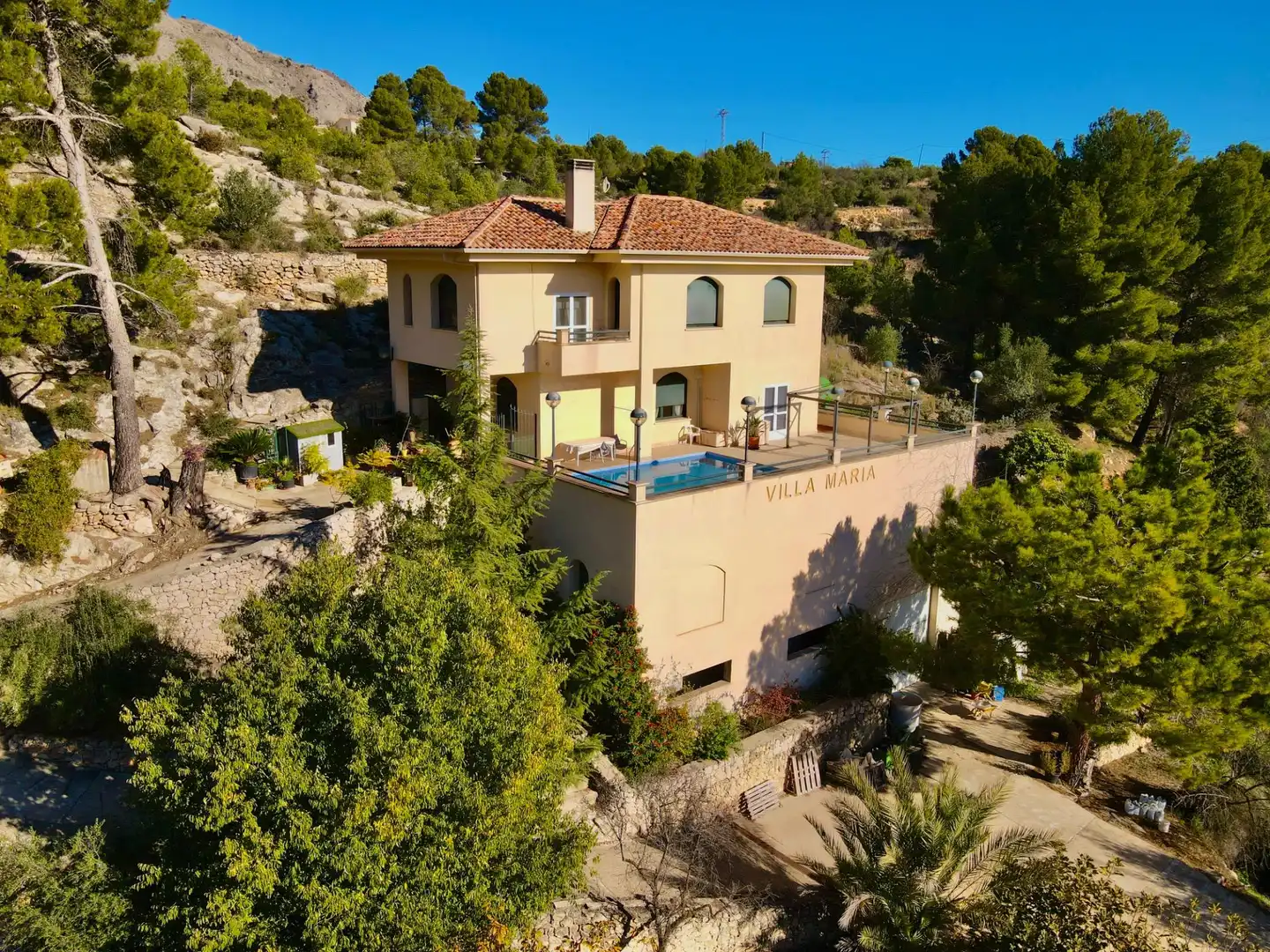 Vista exterior de Finca rústica en venda en Cocentaina amb Calefacció, Jardí privat i Parquet