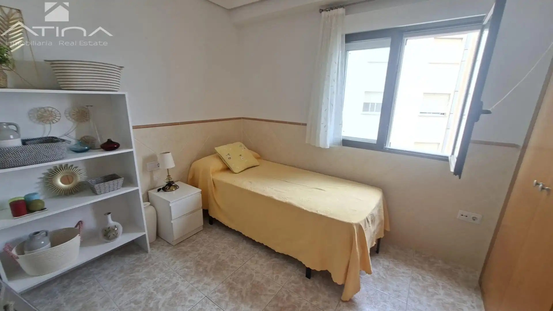 Dormitori de Apartament en venda en Bellreguard amb Aire condicionat, Calefacció i Moblat