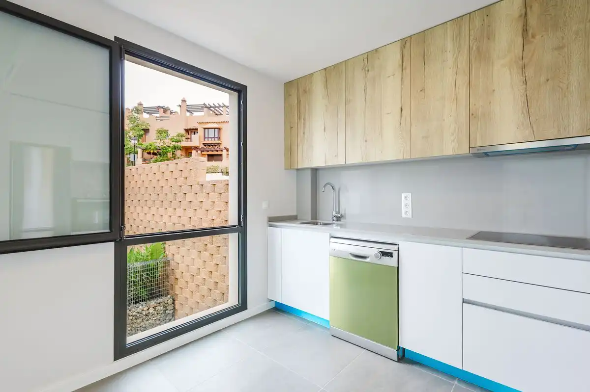Terraced house with terrace for sale in Calle Pintores De Riviera, imagen 7
