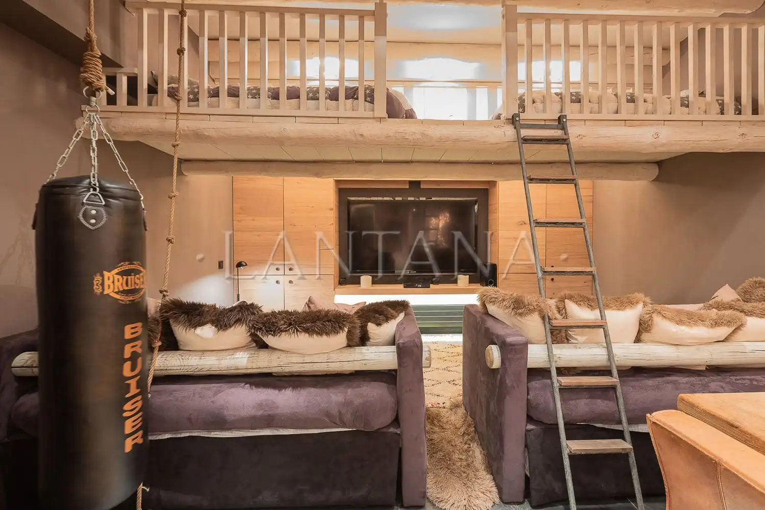 Habitación de Casa adosada en venta en Naut Aran con Calefacción, Parquet y Trastero
