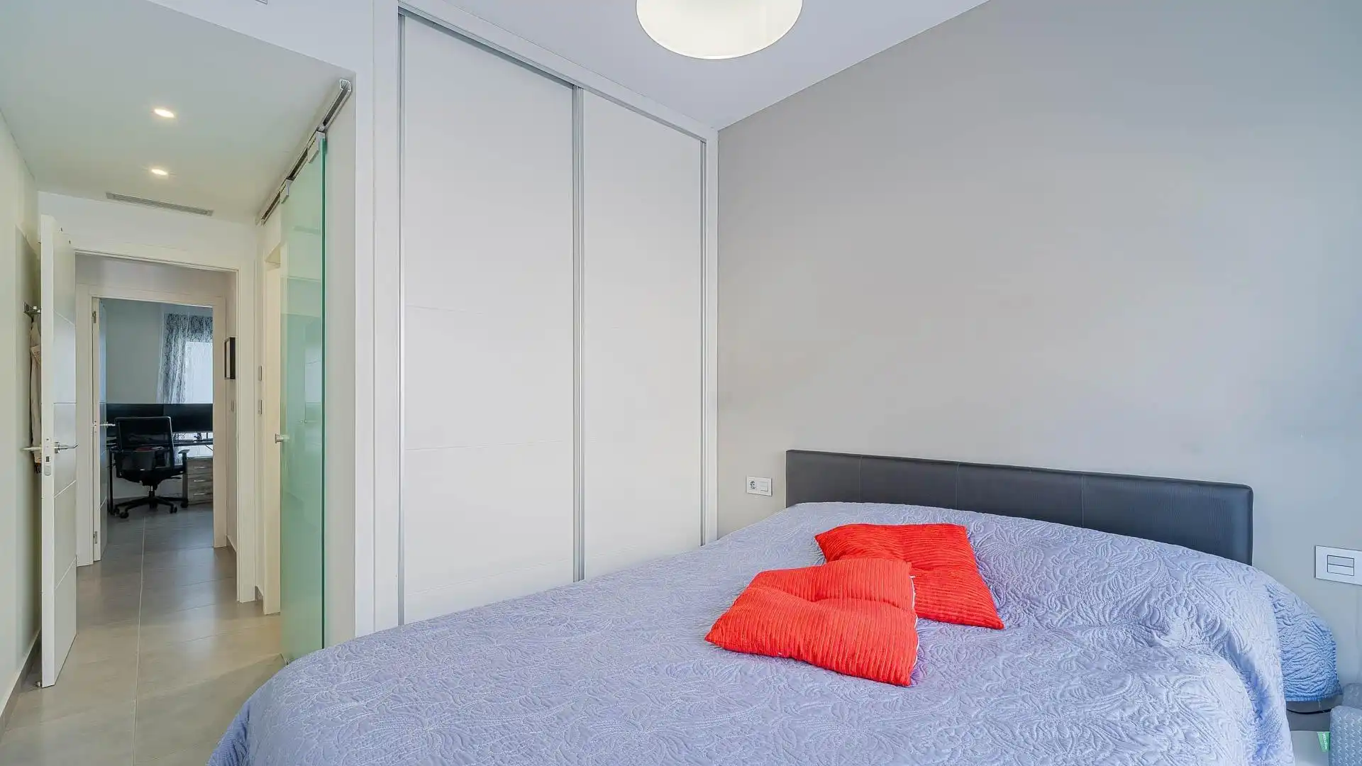 Habitación de Casa o chalet en venta en Pilar de la Horadada con Jardín privado, Trastero y Amueblado