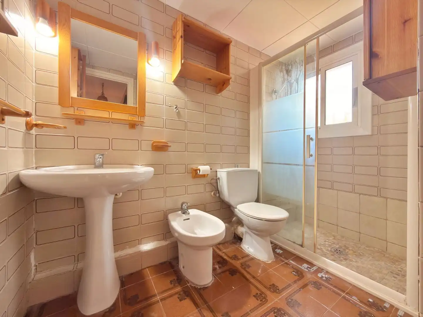 Bathroom of Flat for sale in Cubelles  with Private garden and Terrace