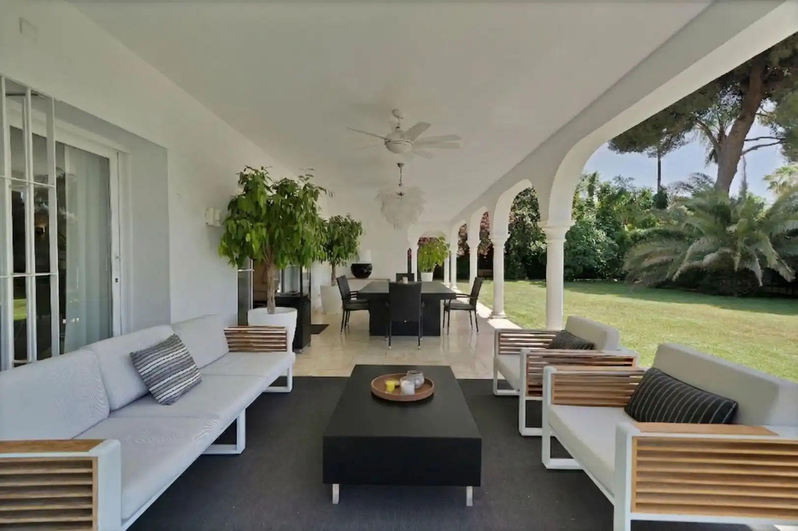 Terrassa de Casa o xalet de lloguer en Estepona amb Aire condicionat, Calefacció i Jardí privat