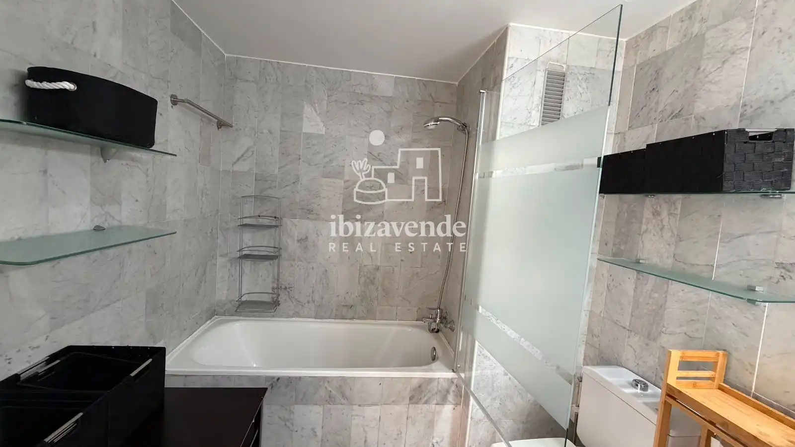 Bathroom of Flat for sale in Eivissa  with Air Conditioner, Swimming Pool and Furnished
