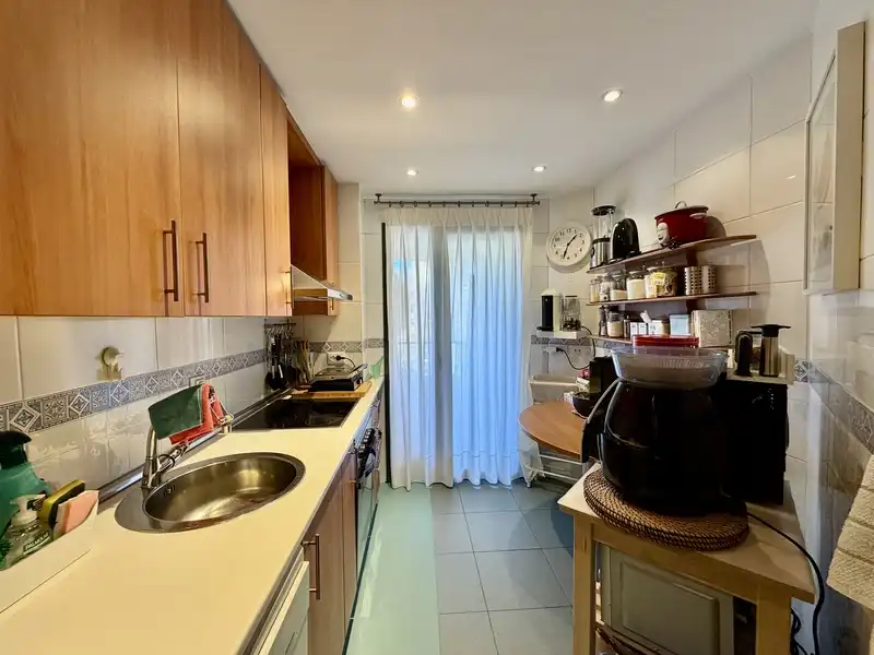Cocina de Piso de alquiler en Madrid con Aire acondicionado, Calefacción y Jardín privado