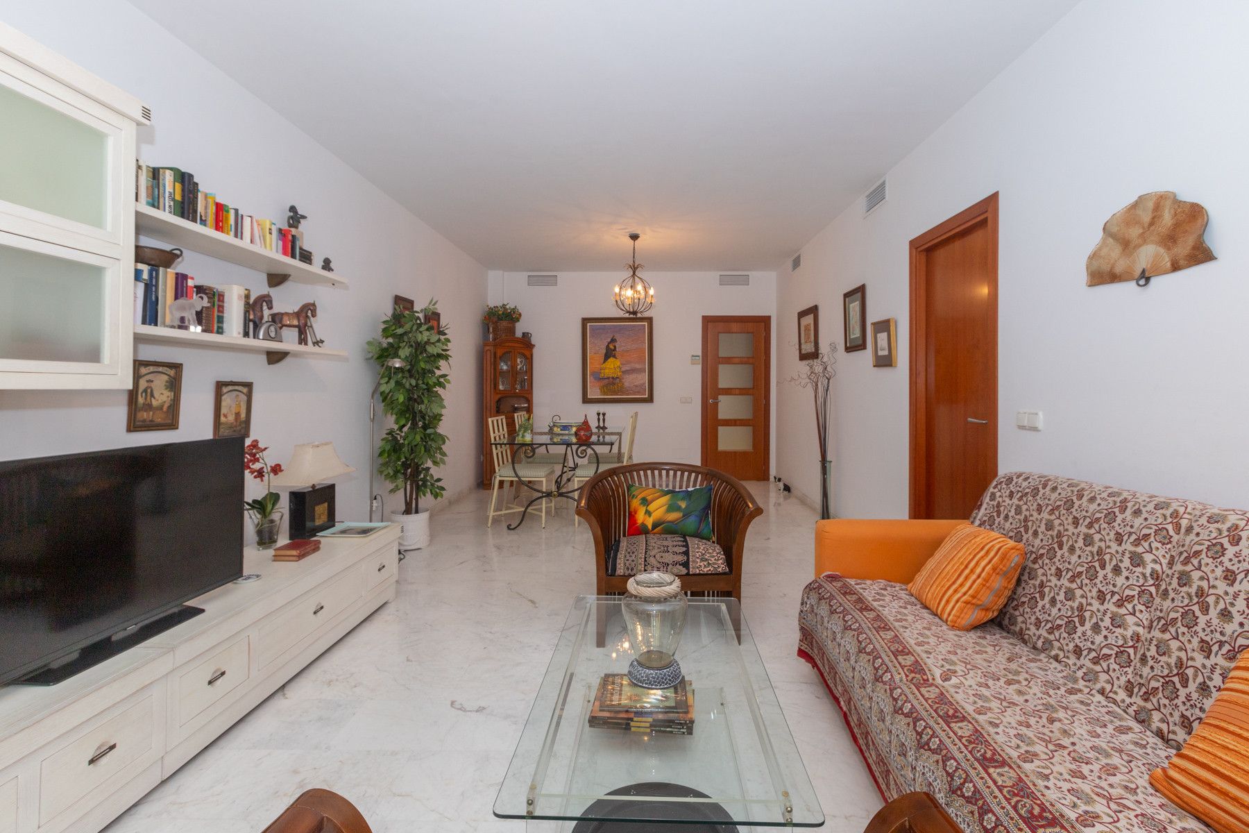 Sala de estar de Piso en venta en Estepona con Aire acondicionado y Terraza
