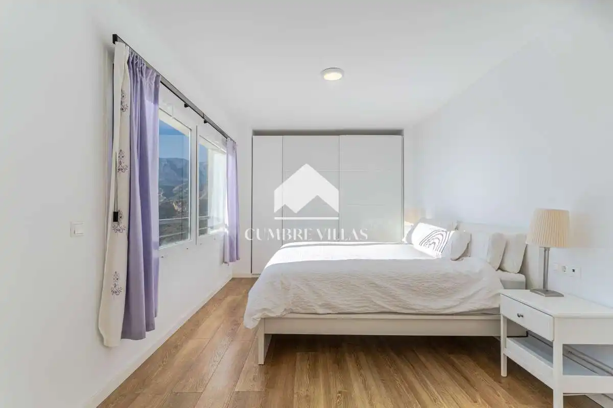 Dormitori de Casa o xalet en venda en La Herradura