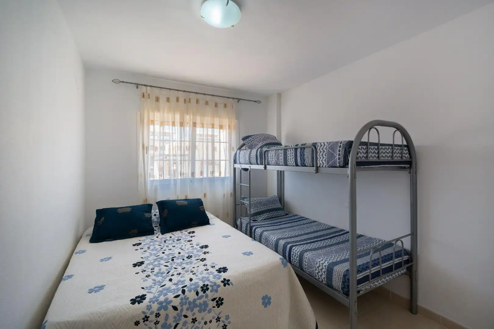 Habitación de Ático en venta en Cartagena con Aire acondicionado, Terraza y Amueblado