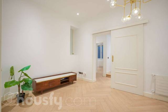 Piso en Venta en Cl. Encomienda, . en Embajadores - Lavapiés