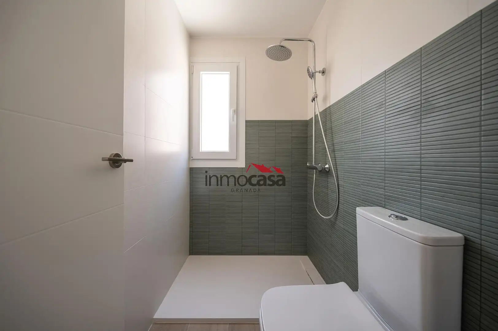 Bathroom of Apartments for sale in Armilla  with Air Conditioner, Heating and Terrace