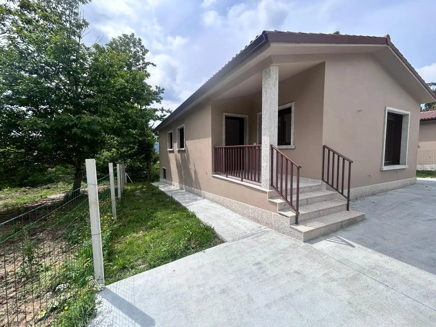 Vista exterior de Casa o chalet en venta en Salceda de Caselas con Calefacción