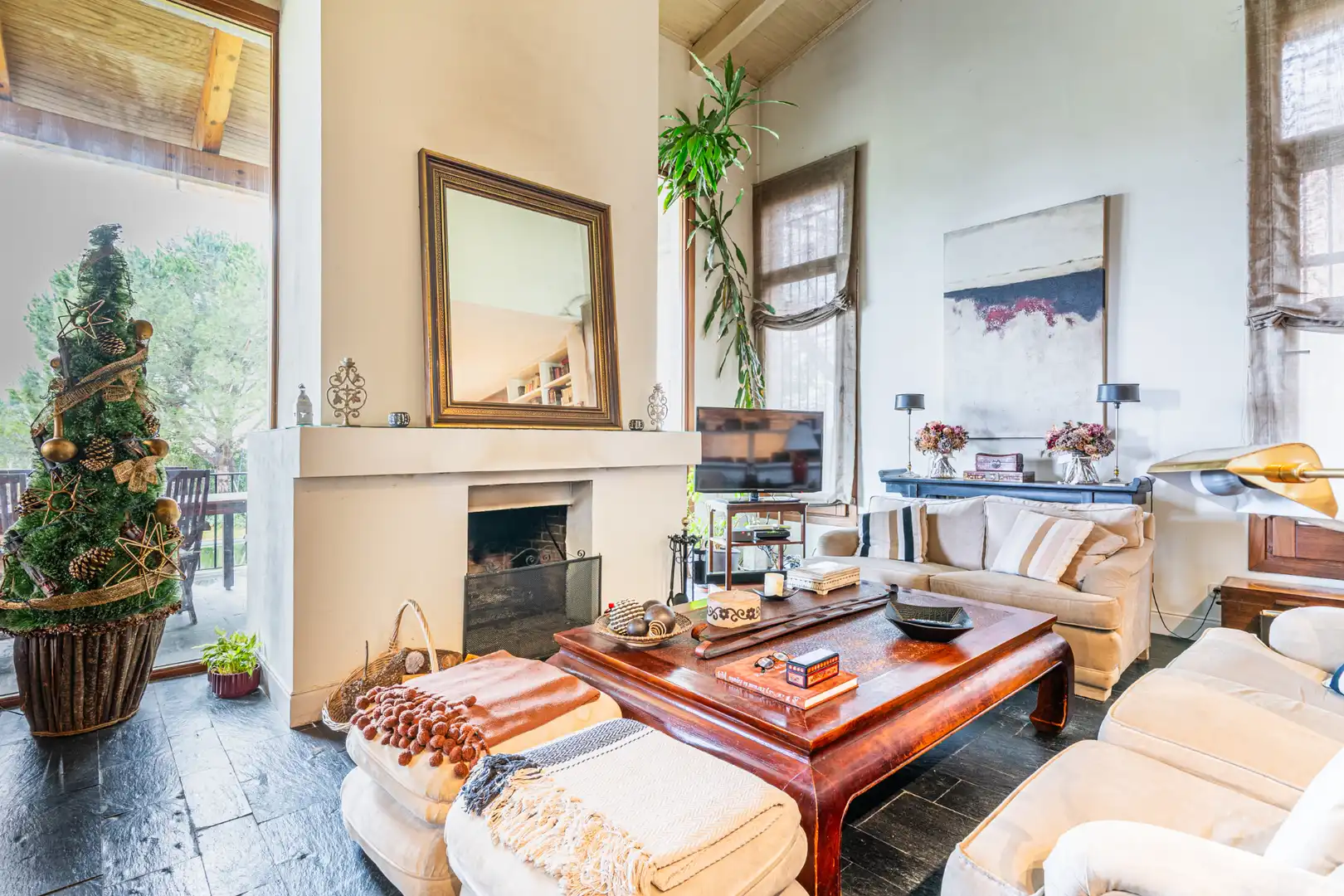 Sala de estar de Casa o chalet en venta en Torrelodones con Aire acondicionado, Calefacción y Jardín privado