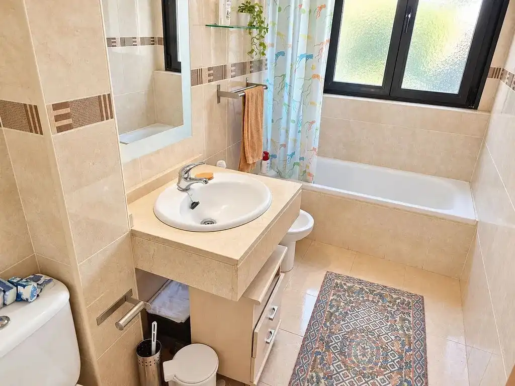 Baño de Piso en venta en San Lorenzo de El Escorial con Calefacción