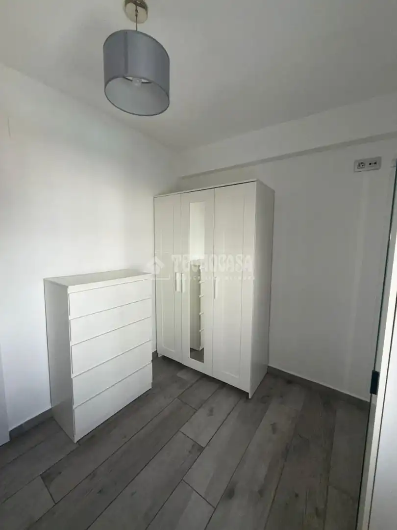 Bedroom of Flat for sale in Sevilla  with Air Conditioner