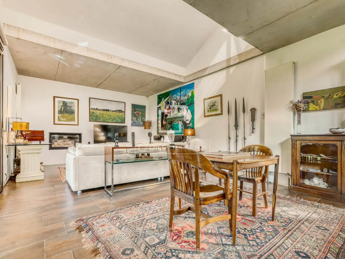 Sala de estar de Finca rústica en venta en Boadella i les Escaules con Calefacción, Jardín privado y Terraza