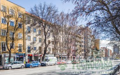 Vista exterior de Pis en venda en  Madrid Capital amb Calefacció