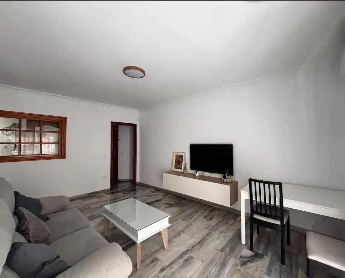 Sala d'estar de Pis en venda en Huelva amb Aire condicionat