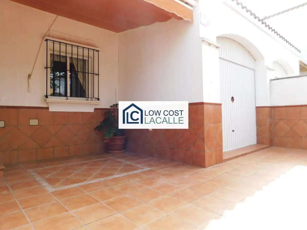 Vista exterior de Casa o chalet en venta en Jerez de la Frontera con Terraza