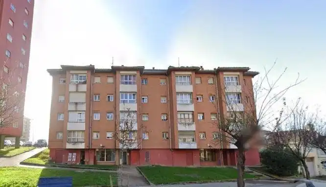 Vista exterior de Piso en venta en Santander
