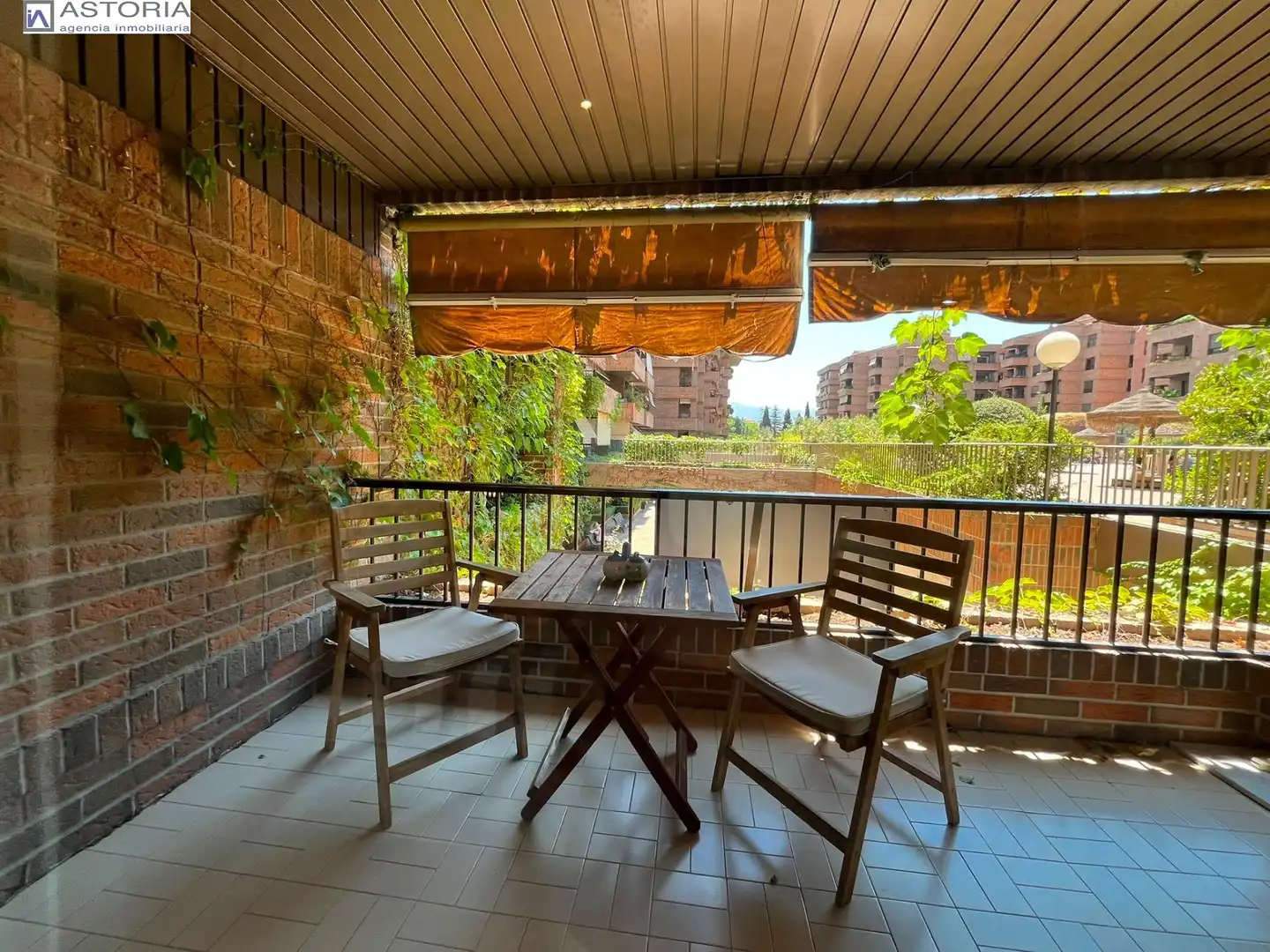 Terraza de Apartamento de alquiler en Granada con Aire acondicionado, Calefacción y Terraza