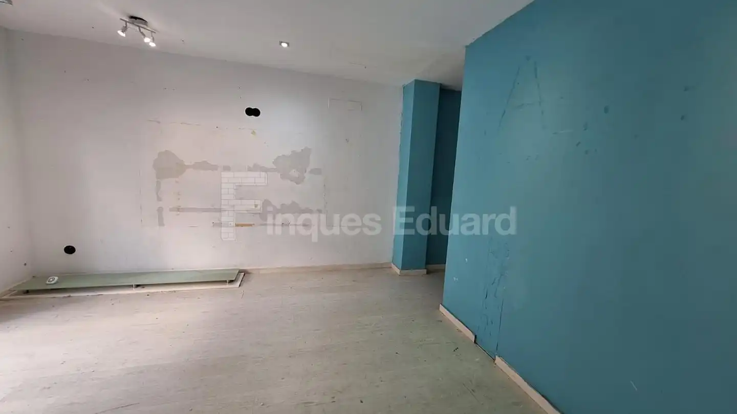 Business premises for sale in Nucli Urbà, imagen 4