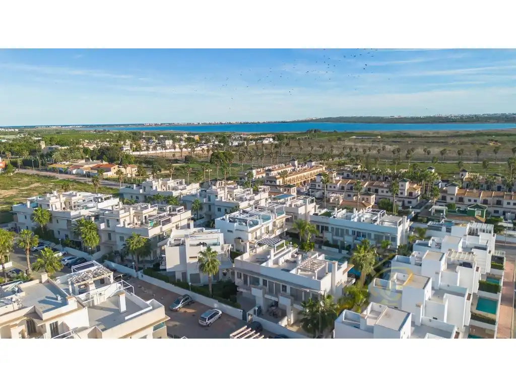 Adosado con piscina en venta en Avenida Almeria De, imagen 6