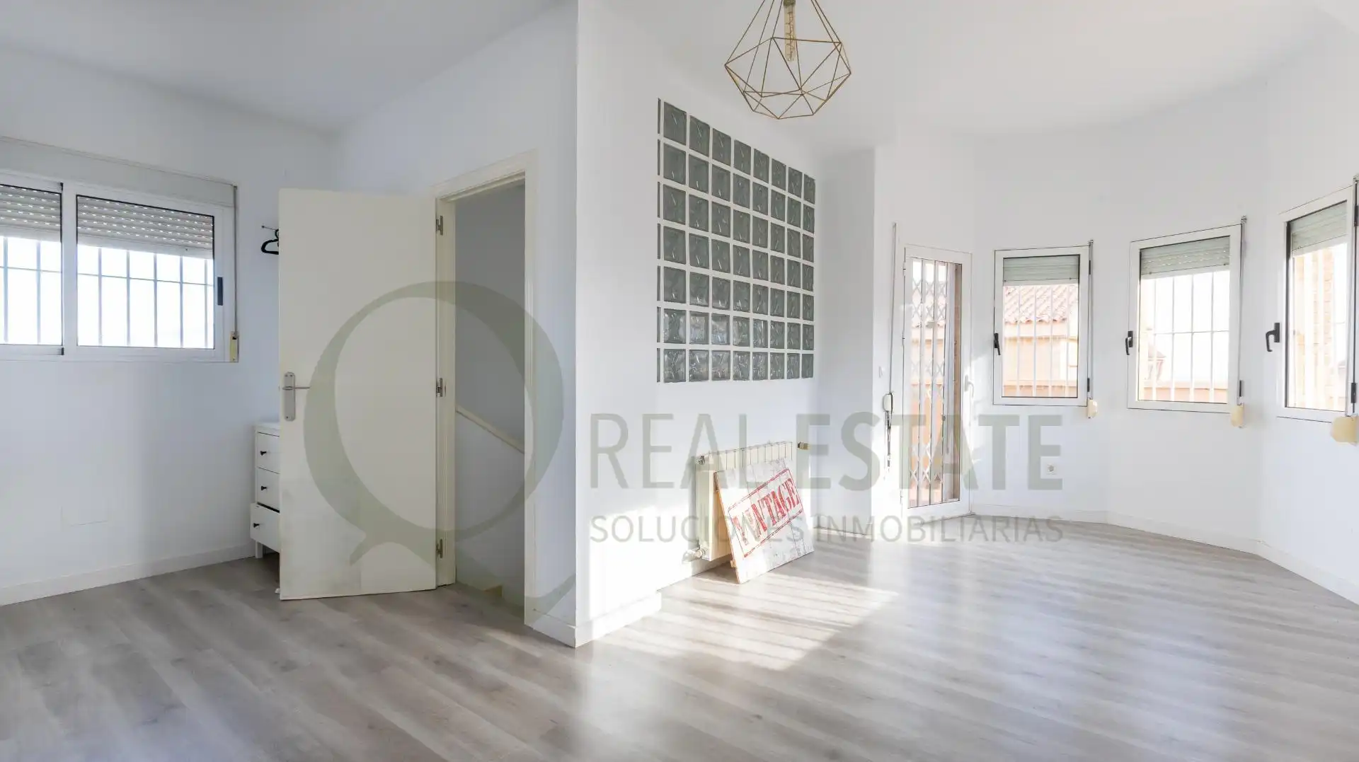 Sala de estar de Casa o chalet en venta en Alicante / Alacant con Jardín privado, Terraza y Trastero