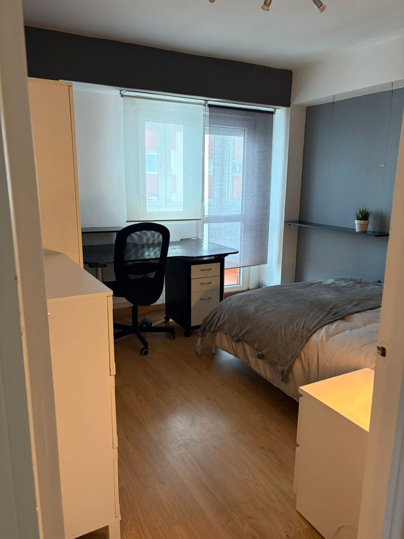 Dormitori de Pis de lloguer en Santander amb Calefacció, Parquet i Terrassa