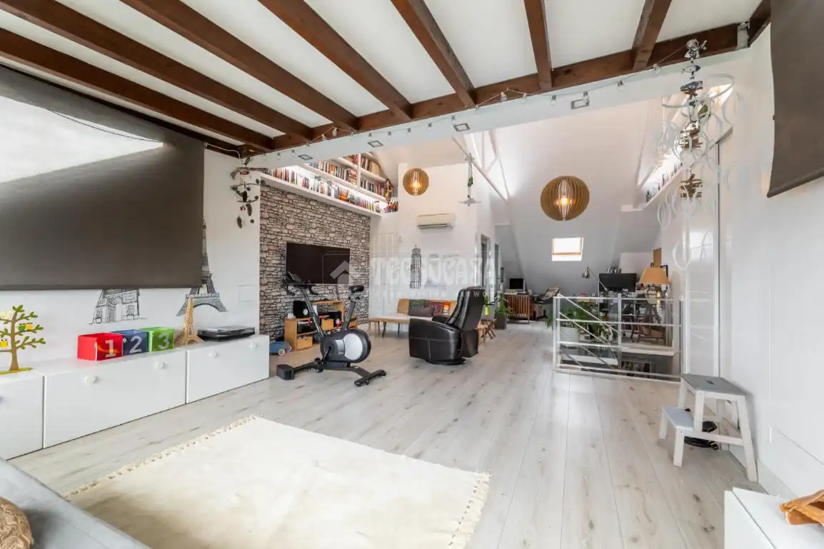 Sala de estar de Casa adosada en venta en Torrelodones con Calefacción, Terraza y Balcón