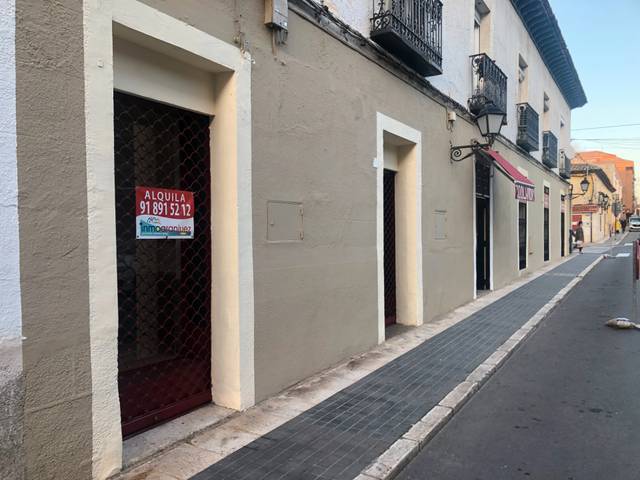 Local comercial en Alquiler en Calle de San Pascual, 37 en Centro