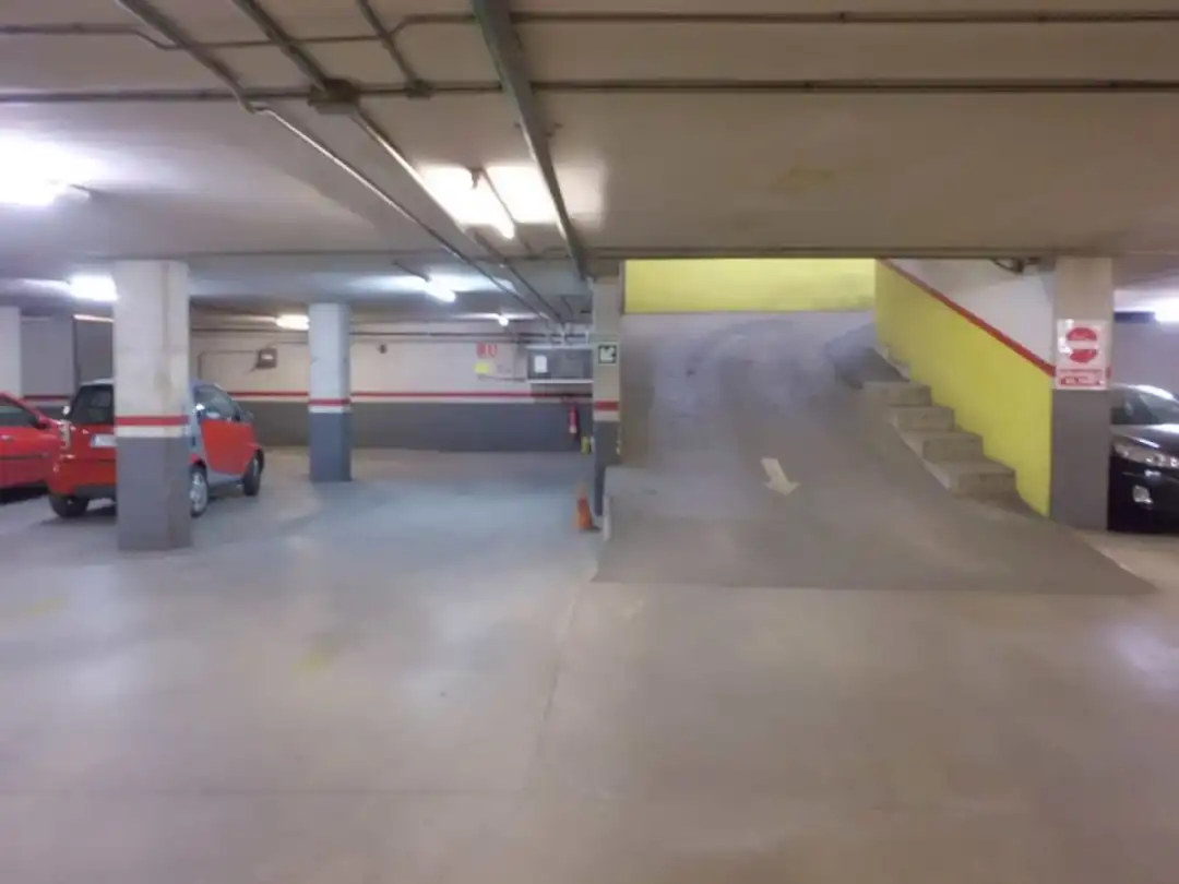 Parcheggio in vendita a Centre