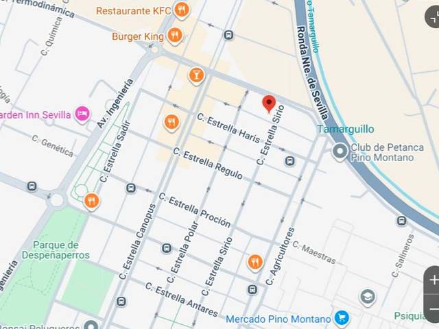 Garaje en Alquiler en Calle Estrella Aldebarán, 2 en Pino Montano - Consolación