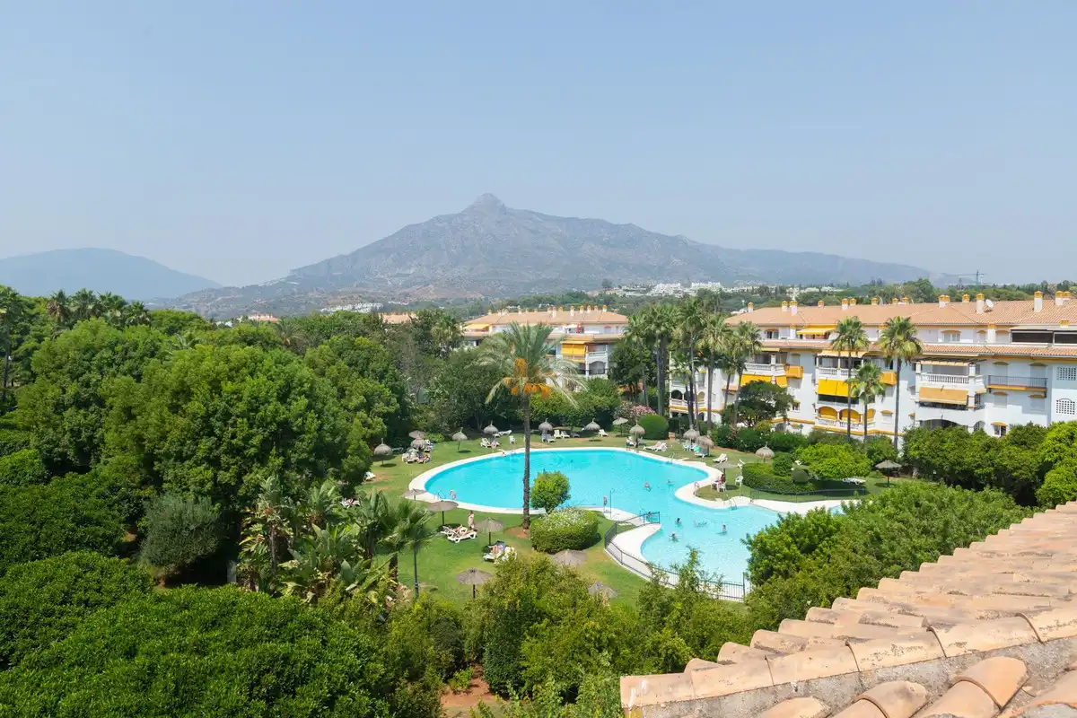 Penthouse with lift for sale in Nueva Andalucía, imagen 2
