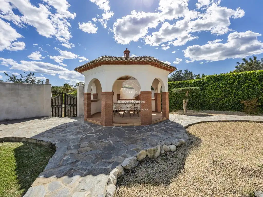 Houses for sale in Camino Tarraulla, Partides comunes - Adsubia