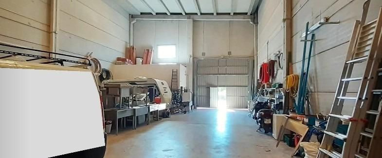 Nave industrial de alquiler en Picassent