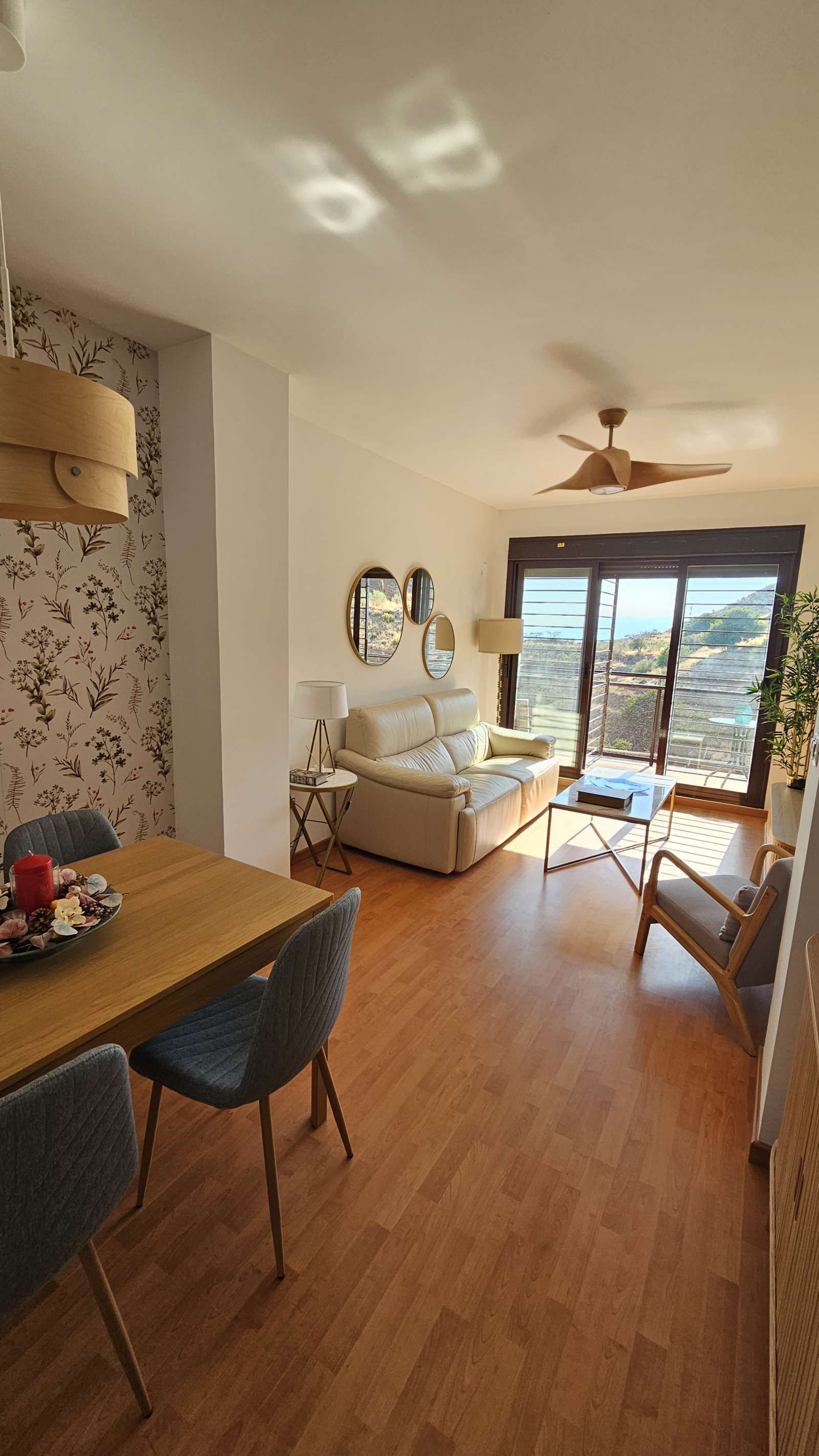 Sala d'estar de Pis per a compartir en Rincón de la Victoria amb Aire condicionat, Calefacció i Terrassa