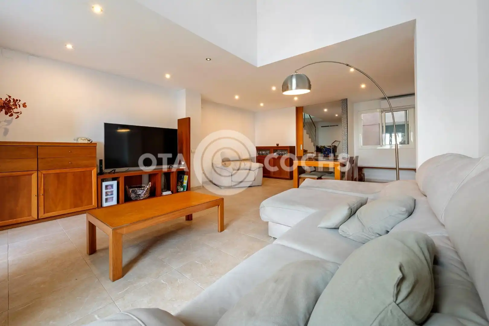 Adosado con terraza en venta en Carrer RAVAL, imagen 8