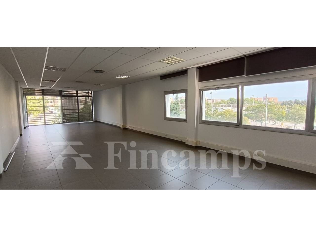 Office for sale in Barberà del Vallès  with Air Conditioner and Heating