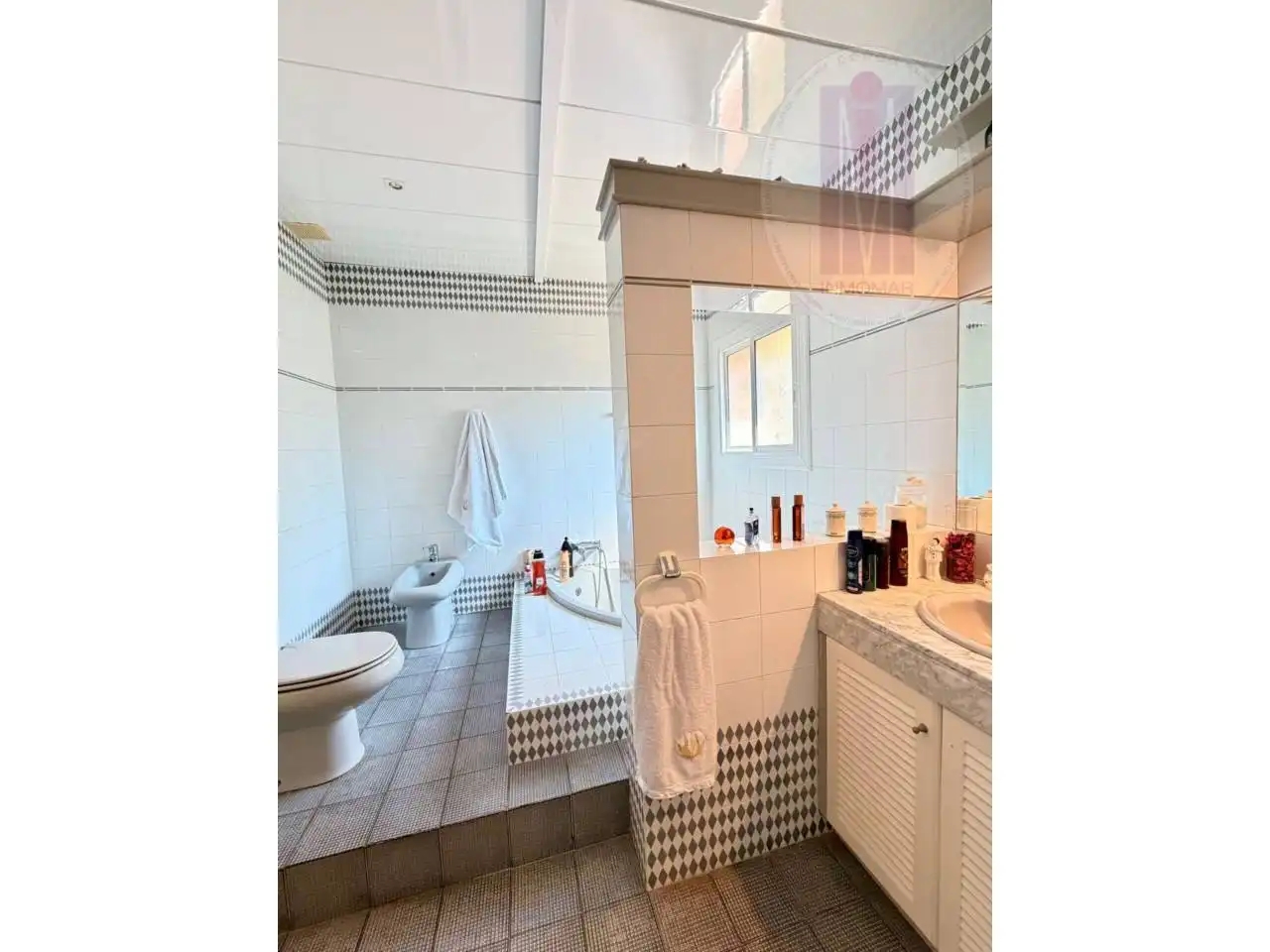 Baño de Casa adosada en venta en Sitges con Aire acondicionado, Calefacción y Jardín privado