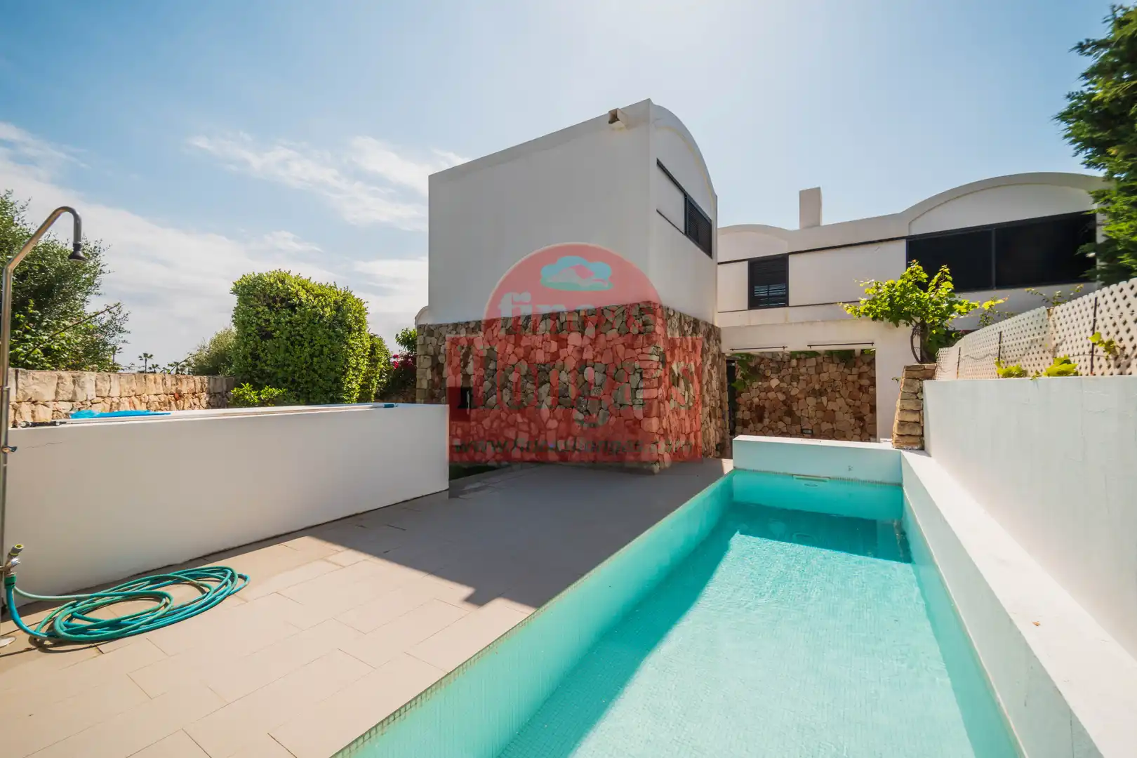 Villa mit Pool zum Verkauf in Cala Blanca