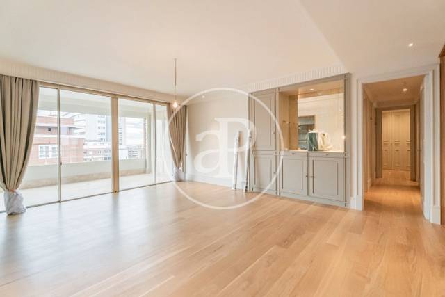 Piso en Venta en C. del Poeta Joan Maragall en Castillejos - Cuzco