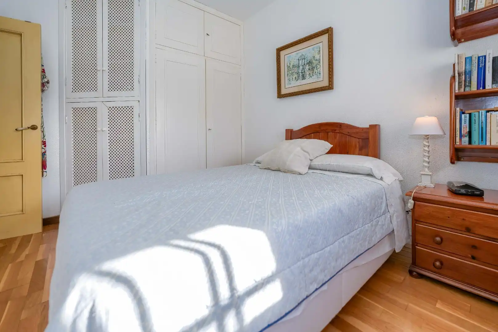 Dormitori de Casa o xalet en venda en Espartinas amb Aire condicionat, Jardí privat i Terrassa