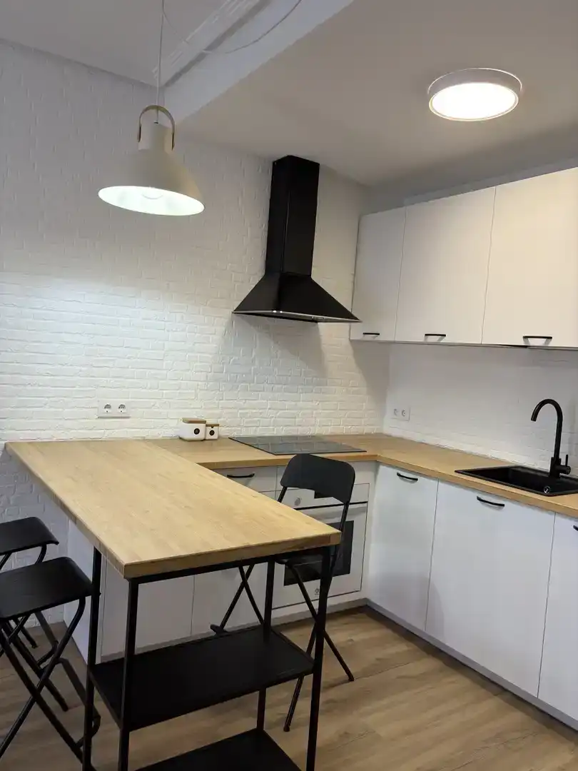 Cuina de Apartament en venda en Torrevieja amb Aire condicionat i Balcó