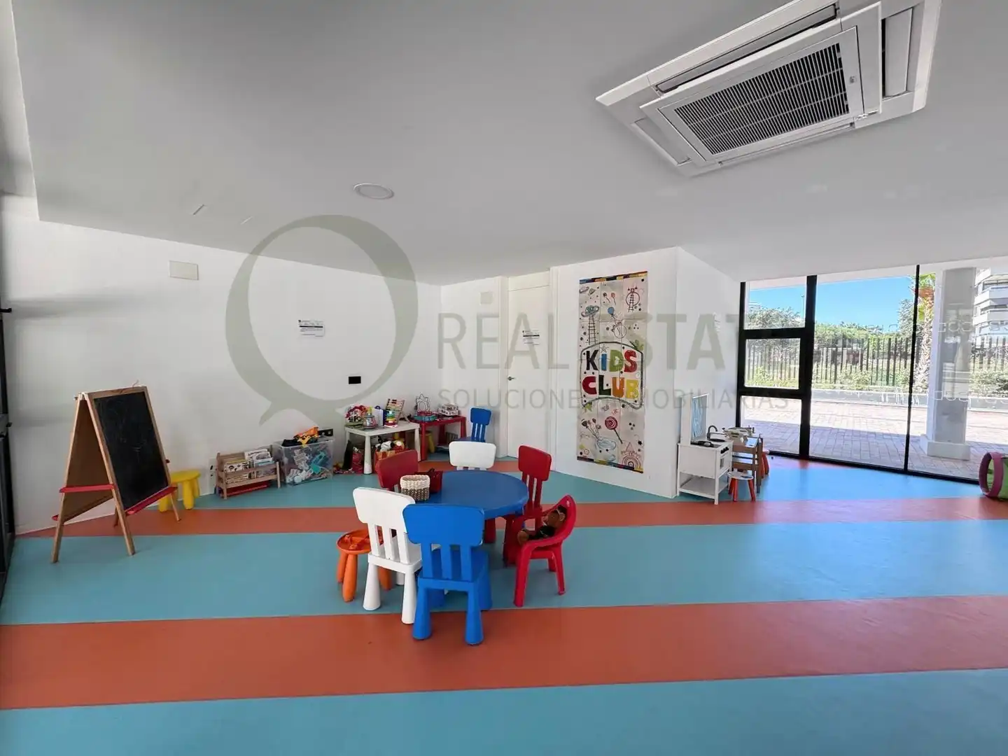 Ático con terraza en venta en Calle Calle Periodista Tirso Marín Sessé, imagen 40