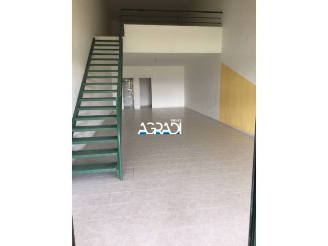 Local comercial en Alquiler en Avenida CASTELLON, 3 en San Jorge / Sant Jordi