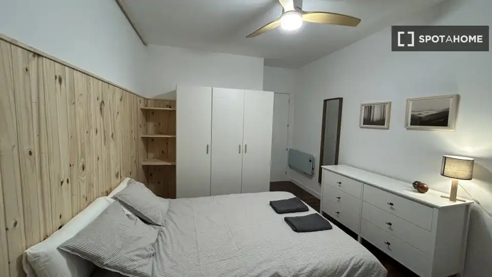 Habitación de Piso para compartir en Bilbao  con Aire acondicionado, Terraza y Amueblado