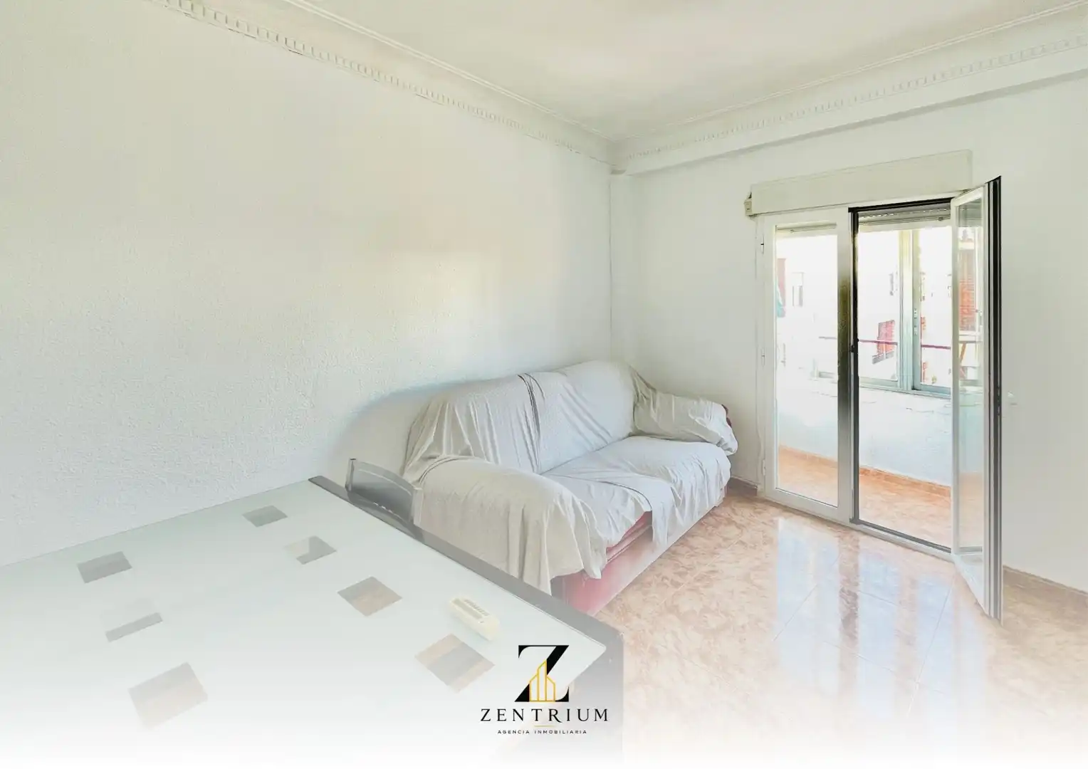 Habitación de Piso en venta en Zaragoza con Aire acondicionado, Calefacción y Amueblado