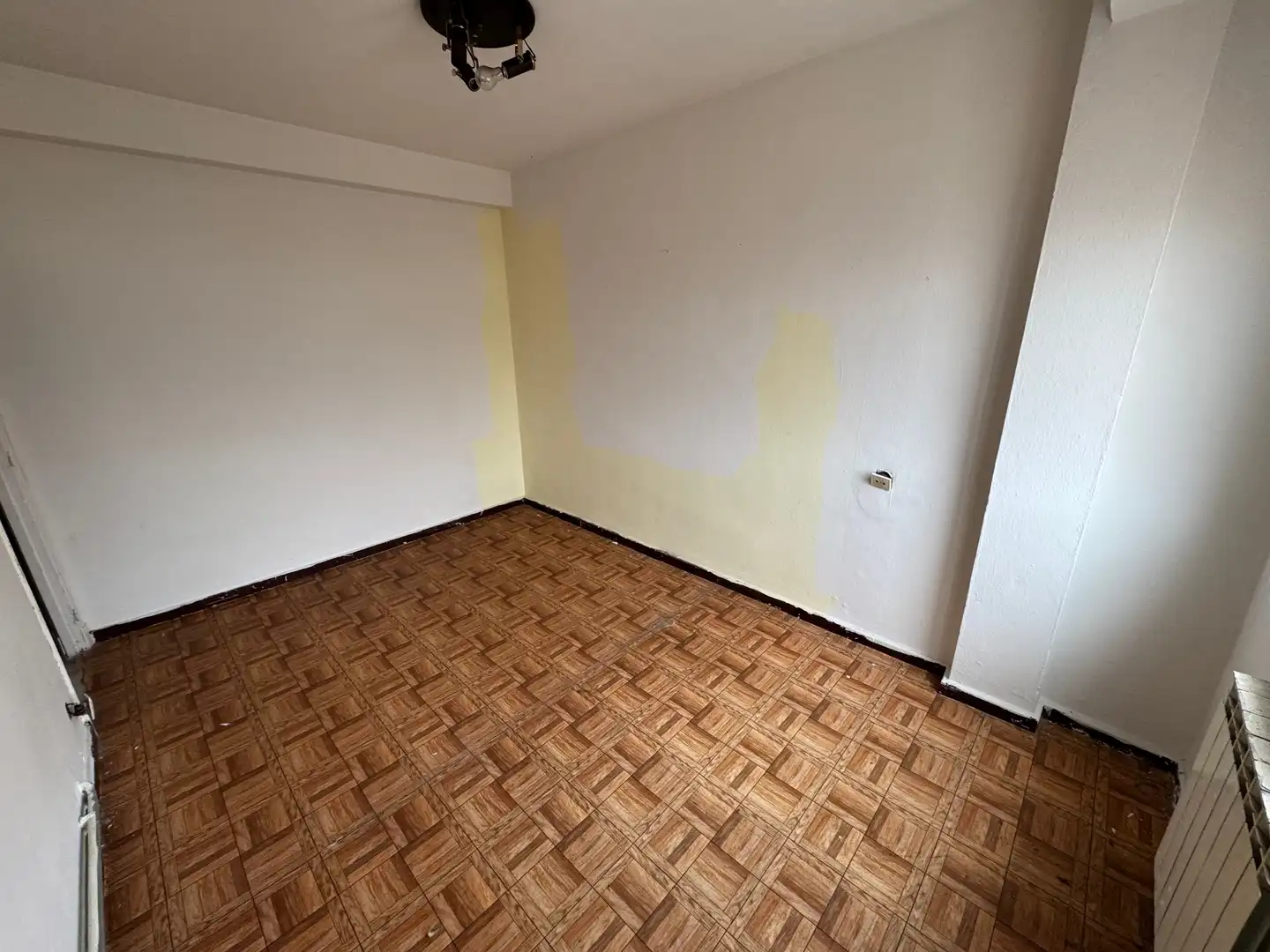 Habitación de Piso en venta en Gijón  con Calefacción, Terraza y Internet